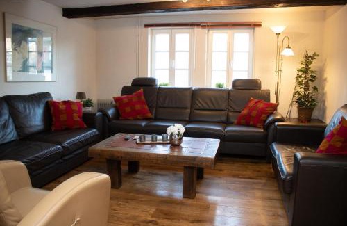 Silbach Casa | Ferienhaus Winterberg für 12 Personen Sauna Garten Garage Hund