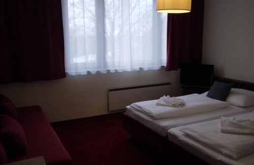 Podersdorf am See Cama Y Desayuno | Ferienherbergen S. u. J. Zeisz - Double room with shower, WC, 1-2 nights