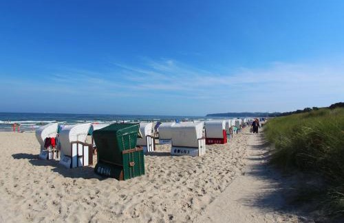 Ostseebad Baabe Apartamento | Ferienhus Baabe FeWo 02 Terrasse, gratis Nutzung vom AHOI Erlebnisbad und Sauna in Sellin