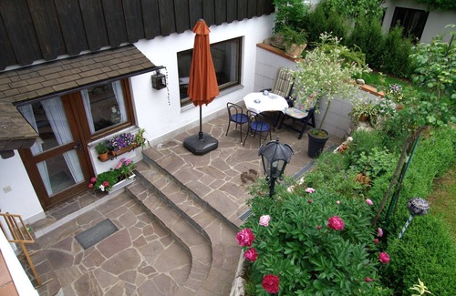 Breitbrunn a. Chiemsee Apartamento | Ferienwohnung 2 für 2-5 Personen im OG, 70 qm, 2 Schlafzimmer, 1 Wohnküche mit Südbalkon