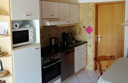 Breitbrunn a. Chiemsee Apartamento | Ferienwohnung 1 für 1-2 Personen, 50 qm, 1 Schlafzimmer, 1 Wohnküche und Südterrasse