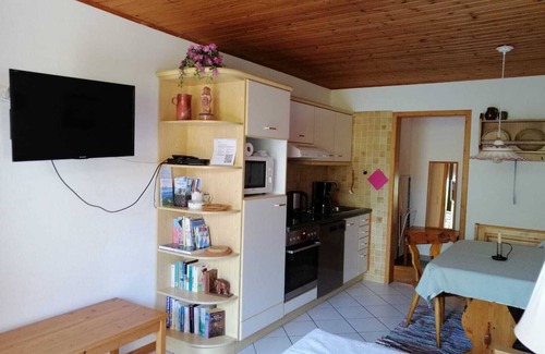 Breitbrunn a. Chiemsee Apartamento | Ferienwohnung 1 für 1-2 Personen, 50 qm, 1 Schlafzimmer, 1 Wohnküche und Südterrasse
