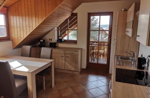 Koenigsfeld im Schwarzwald Apartamento | Ferienwohnung Leiteritz, Dg, 73qm
