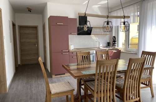 Reinhardtsdorf-Schoena Apartamento | Ferienwohnung "zwillingsstiege", 2 Schlafräume - Ferienhaus Barbarine