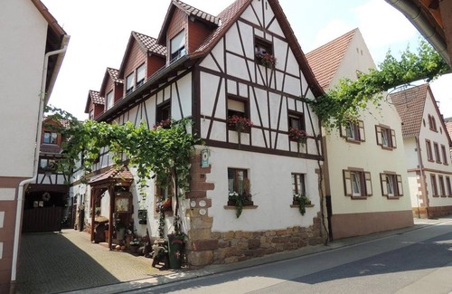 Schweigen-Rechtenbach Apartamento | Ferienwohnung Iii, Dusche, WC, Rollstuhlgerecht - Ferienwohnung/gästehaus Stefan Ehrhardt