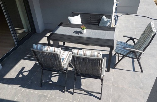 Nussdorf am Attersee Apartamento | Ferienwohnung mit Terrasse am Attersee - Badeplatz "zeller Aufsatz" 5 Minuten