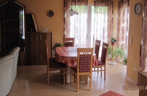 Hirzweiler Apartamento | Ferienwohnung/app. für 2 Gäste mit 70m² in Illingen-hirzweiler