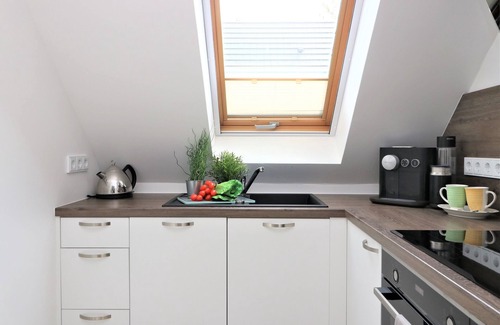 Neuhaus Apartamento | Ferienwohnung mit Terrasse in Strandnaher Lage