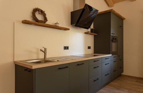 Staudach-Egerndach Apartamento | Ferienwohnung 1-6 Personen, 85 qm² mit 2 Schlafräumen, Wohnzimmer, Küche, Dusche/wc, Wlan
