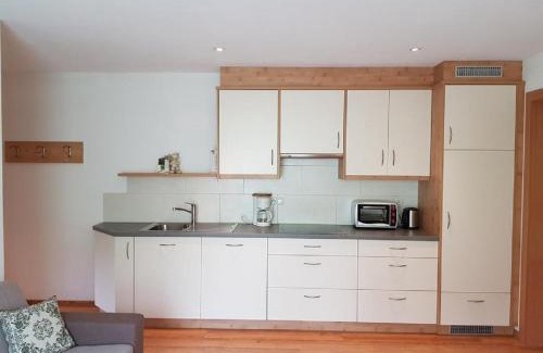 San Lorenzo di Sebato Apartamento | Ferienwohnungen Schlosshäusl