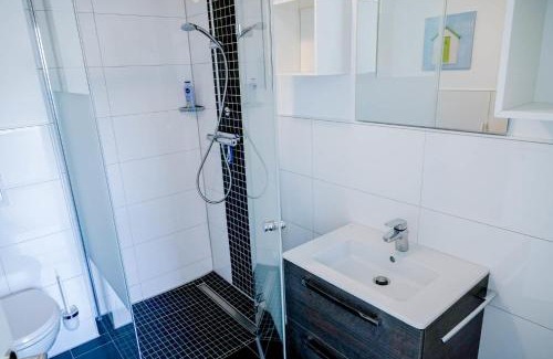 Tossens Apartamento | Ferienwohnung 1 "Gut Tossens"