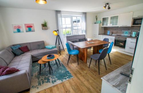 Tossens Apartamento | Ferienwohnung 1 "Gut Tossens"