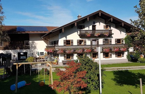 Grabenstatt Apartamento | Ferienwohnung 1 im Dachgeschoss für 2 - 4 Personen, 70 qm, mit 2 sep. Schlafzimmern