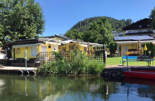 Landskron Apartamento | Ferienwohnung 3 - Gartenseitig - Ferienwohnungen Schiller
