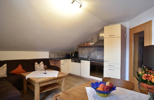 Neuschoenau Apartamento | Ferienwohnung 4 mit 2 Schlafzimmern und Balkon