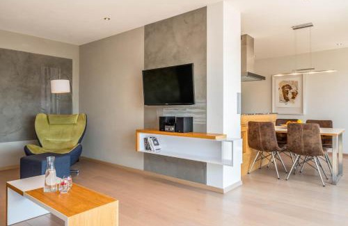 Pelham Apartamento | Ferienwohnung Alpa-art