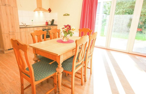 Wentow Condominio | Ferienwohnung "alpin 2" in Seenähe und Absoluter Ruhe. Hunde Willkommen