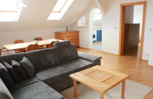 Obertrum am See Apartamento | Ferienwohnung am Bio-Bauernhof