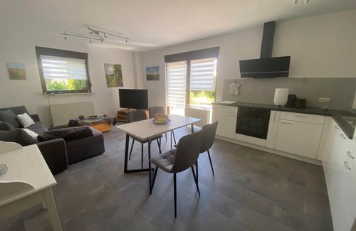 Langenlonsheim Apartamento | Ferienwohnung am Weinberg - Holiday apartment with terrace in the garden