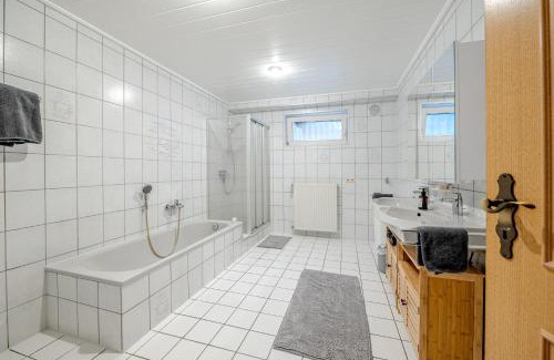 Sankt Wendel Apartamento | Ferienwohnung am Feld Winterbach