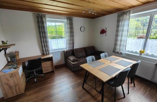 Leutschach Apartamento | Ferienwohnung am Freibad