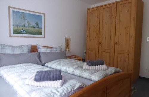 Missen-Wilhams Apartamento | Ferienwohnung Am Kräutergarten - mit Pool, Sauna und Garage