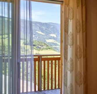 Naz Sciaves Apartamento | Ferienwohnung am Kernhof - Neues Apartment in ruhiger Lage mitten in der Natur - ideal für Paare, Familien, Gäste mit Hunden