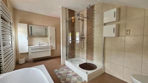 Ilmenau Apartamento | Ferienwohnung am Stadtpark #2, 2BR, 109m2, Parkplatz