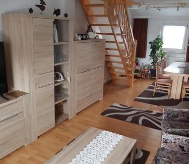 Oelsnitz/Erzgeb. Apartamento | Ferienwohnung "Am Vaterlandsgrubenweg"
