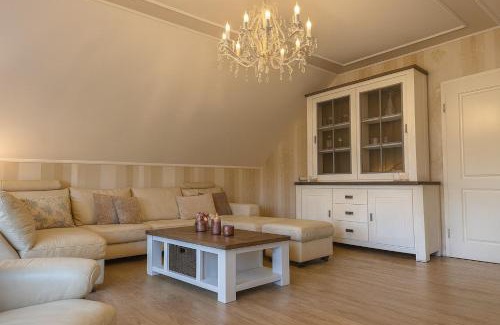 Voehl Apartamento | Ferienwohnung Am Wäldchen