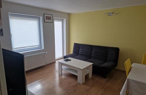 Lang-Gons Apartamento | Ferienwohnung am Waldrand