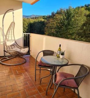 Gernsbach Apartamento | Ferienwohnung am Waldsee mit Schwimmbad