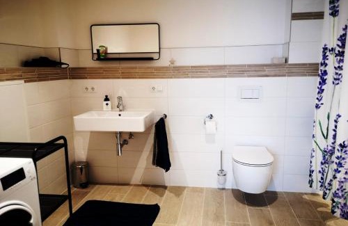 Veitshoechheim Apartamento | Ferienwohnung am Zehntkeller