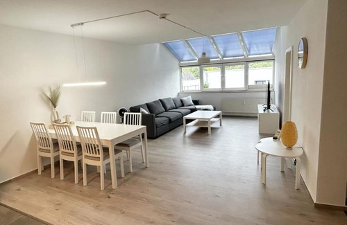 Bruhlervorstadt Apartamento | Ferienwohnung an der Messe *inkl. Garage*