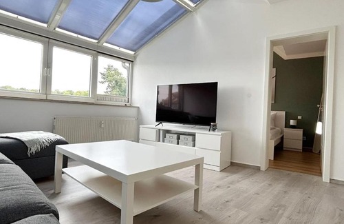 Bruhlervorstadt Apartamento | Ferienwohnung an der Messe *inkl. Garage*