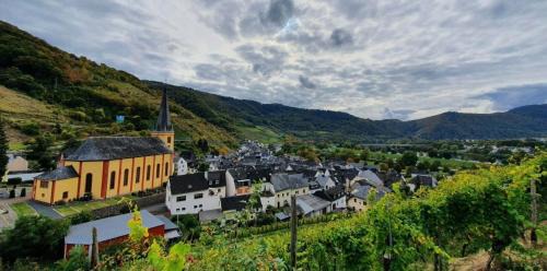 Senheim Apartamento | Ferienwohnung an der Mosel, Postamt