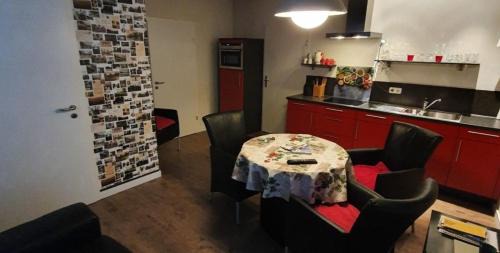 Senheim Apartamento | Ferienwohnung an der Mosel, Postamt