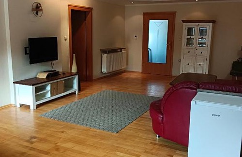 Schalchen Apartamento | Ferienwohnung Apartment