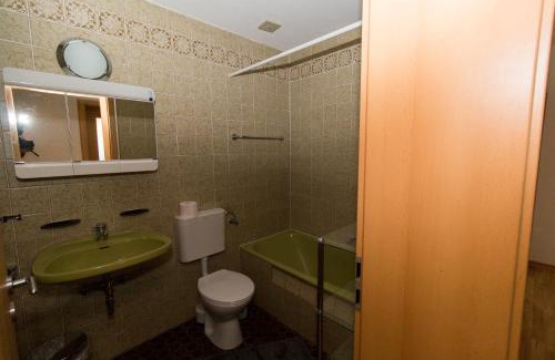 Espasingen Apartamento | Ferienwohnung Auer