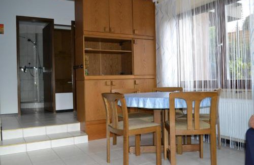 Grossenbrach Apartamento | Ferienwohnung BackHaus