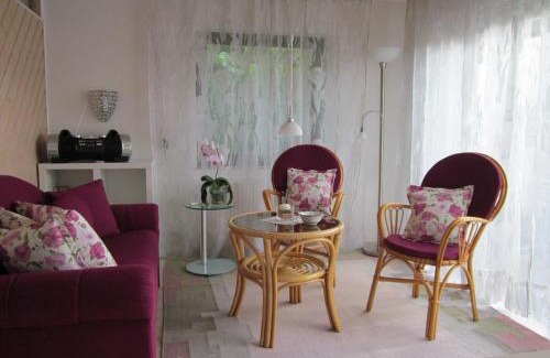 Moessingen Apartamento | Ferienwohnung Bambusgarten