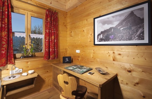 Bischofswiesen Apartamento | Apartamento "Berchtesgaden" para 2-4 personas, aproximadamente 85 m², 2 dormitorios, sala de estar, balcón