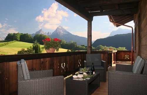 Bischofswiesen Apartamento | Apartamento "Berchtesgaden" para 2-4 personas, aproximadamente 85 m², 2 dormitorios, sala de estar, balcón