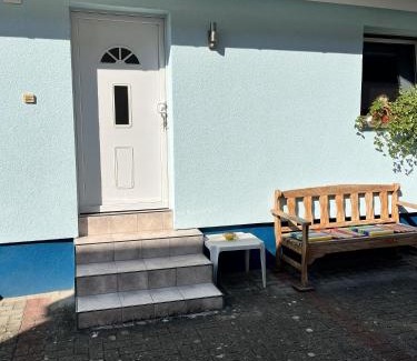 Ubstadt-Weiher Apartamento | Ferienwohnung Blaues Haus