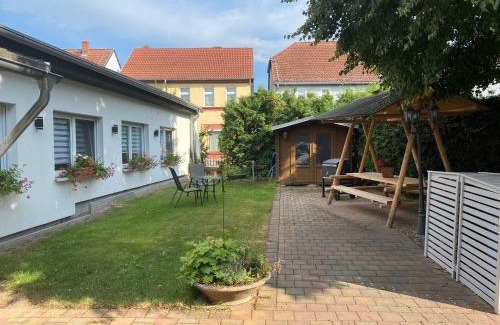 Dornburg-Camburg Apartamento | Ferienwohnung „Blaues Schild“