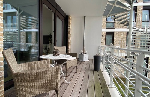 Mitte-Sud Apartamento | Ferienwohnung Bootshaus Am Neuen Hafen