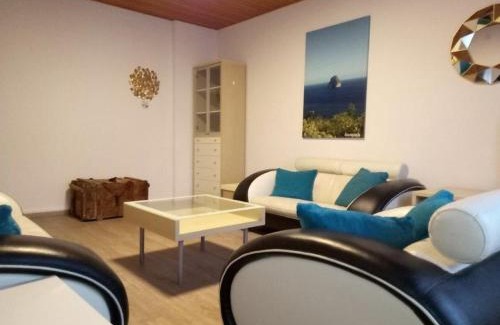 Lutzel Apartamento | Ferienwohnung Brenderweg
