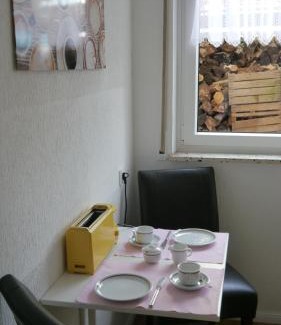Hueckeswagen Apartamento | Ferienwohnung Brunsbachtal