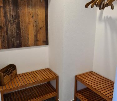 Pelm Apartamento | Ferienwohnung Burgblick
