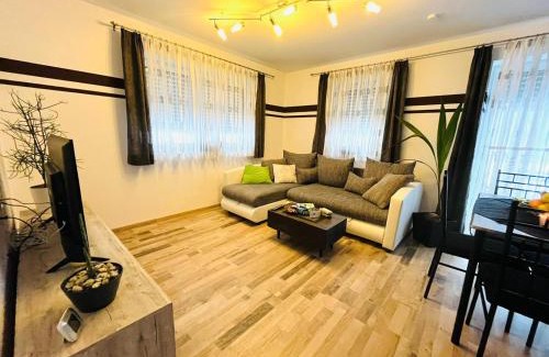 Schramberg Apartamento | Ferienwohnung Burgblick
